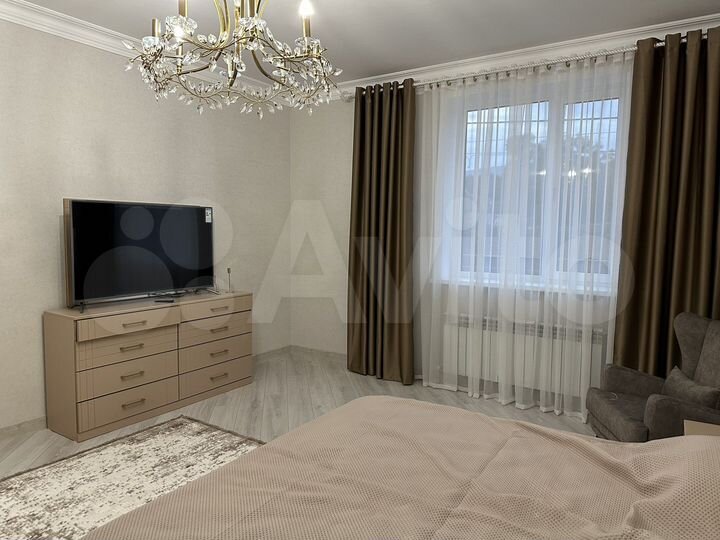 1-к. квартира, 50 м², 1/3 эт.