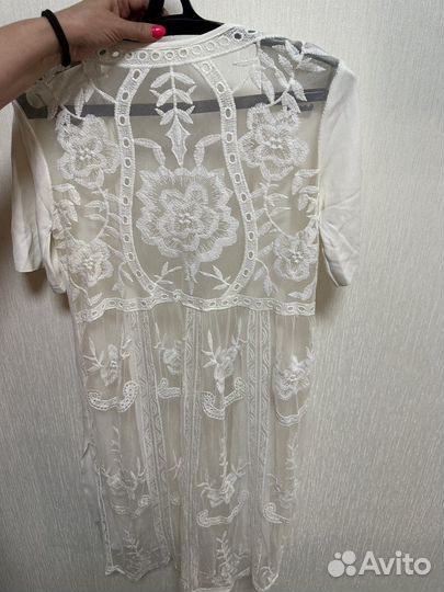 Трикотажная накидка с вышивкой live