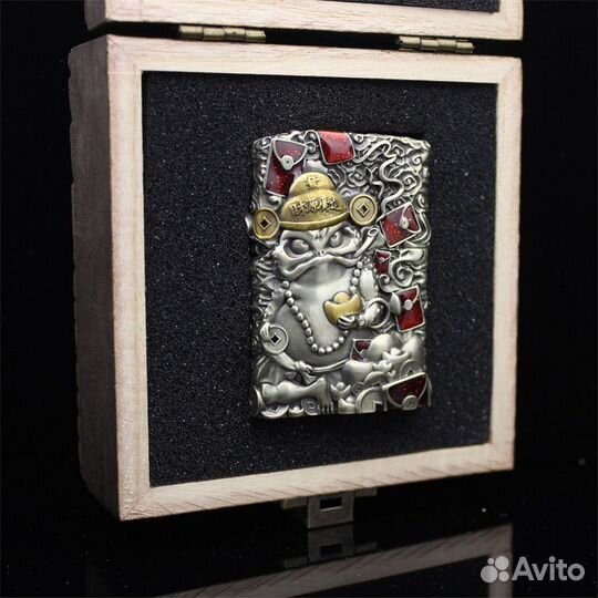 Зажигалка бензиновая zippo