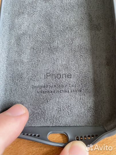 Чехол на iPhone 11