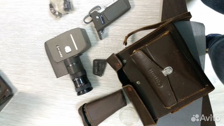 Винтажная кинокамера canon 8мм. 1970е