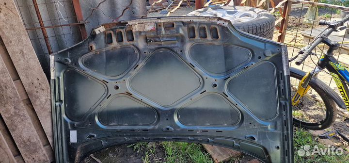 Капот на chevrolet niva