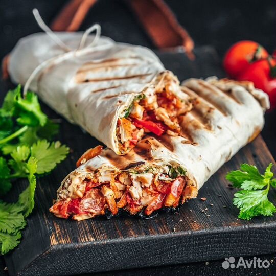 Повар шаурмист (Ленина 100а)