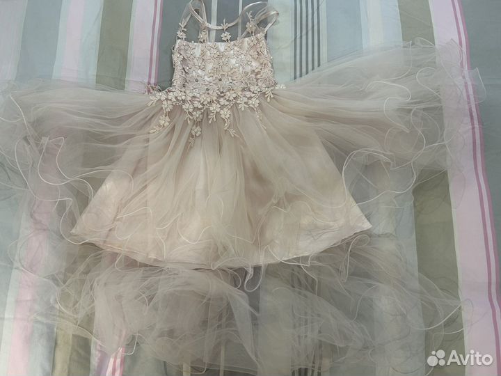 Платье праздничное для девоч