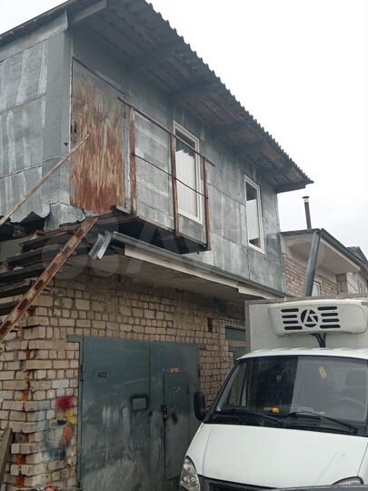 Гараж, > 30 м²