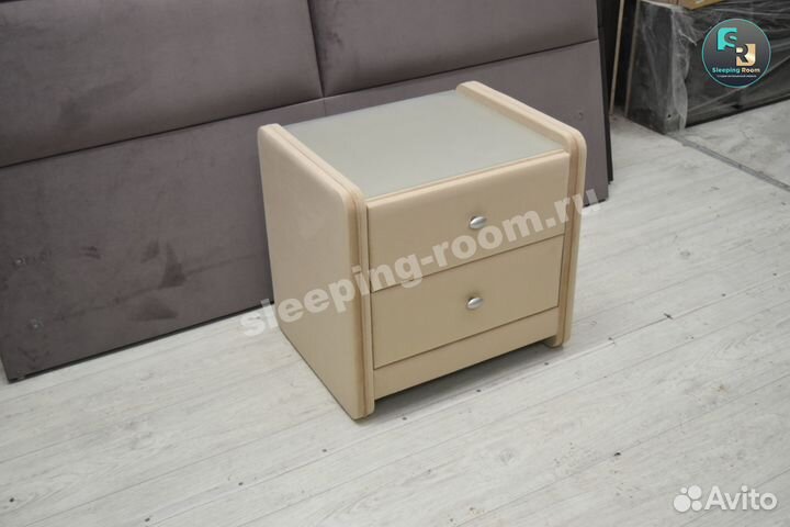 Тумба прикроватная