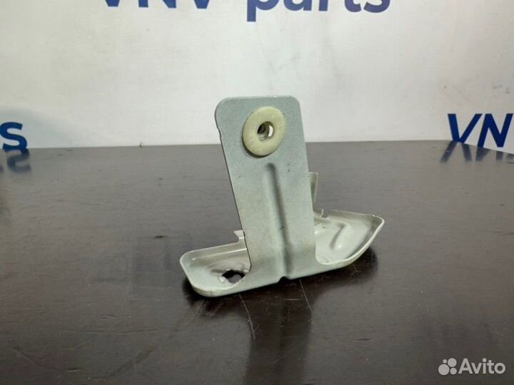 Кронштейн крыла левый Bmw 320D F30 N47D20C 2013