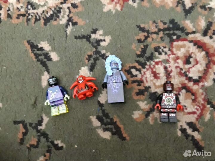 Lego фигурки