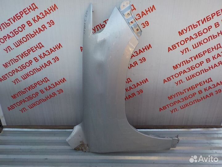 Крыло переднее правое Тойота Ленд Крузер 200