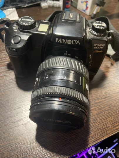 Зеркальный фотоаппарат Minolta Dynax 600si classic