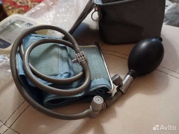 Тонометр полуавтоматический UA 703