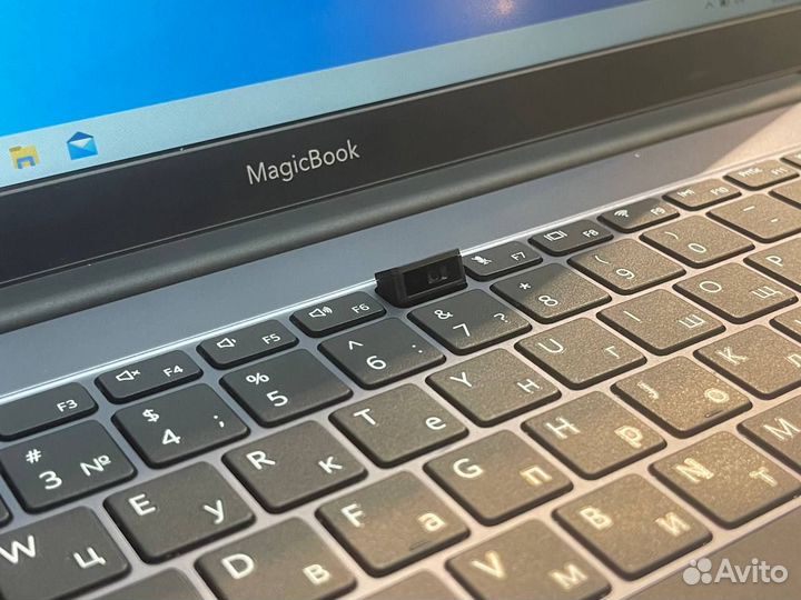 Ноутбук honor MagicBook