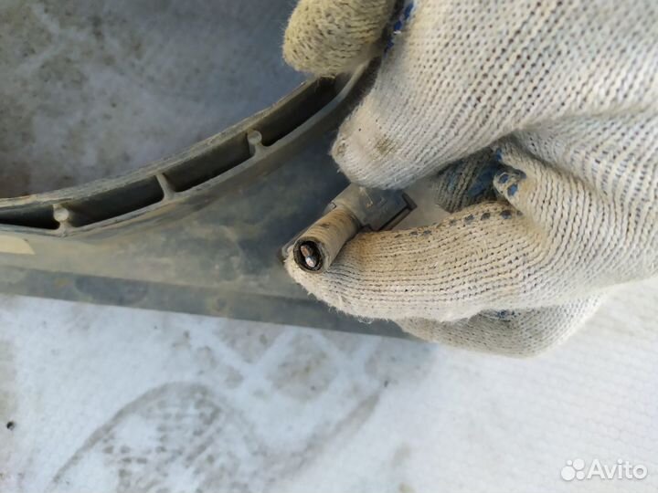 Вентилятор радиатора Мицубиси Спейс Стар