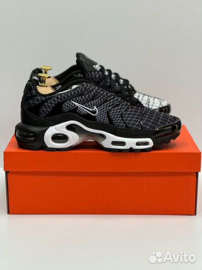 Кроссовки nike air max tn plus