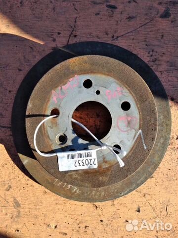 Тормозной диск задний Toyota Ipsum ACM21 2AZ-FE