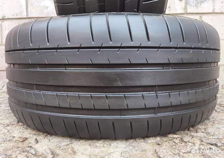 Michelin Pilot Super Sport 255/45 R19 97U