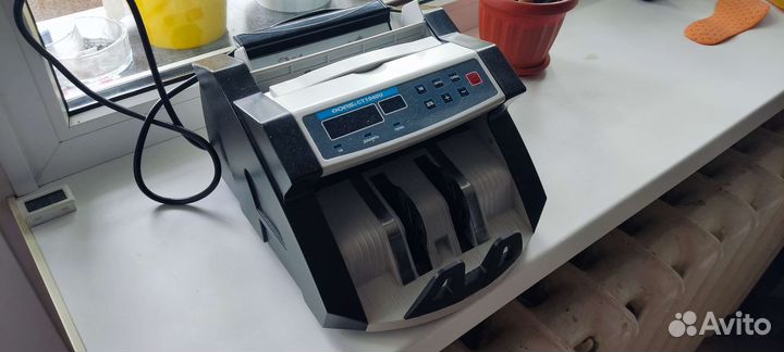 Dors CT1040U мультивалютный счётчик банкнот