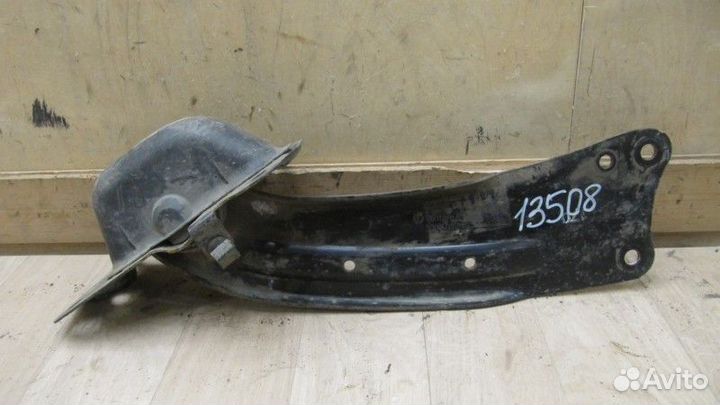 Рычаг задний продольный правый Volkswagen Passat B