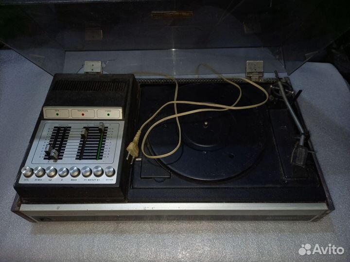 Проигрыватель винила вега 108, Мелодия 103Б