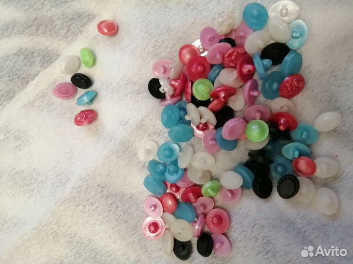 Фурнитура Кнопки металличнские