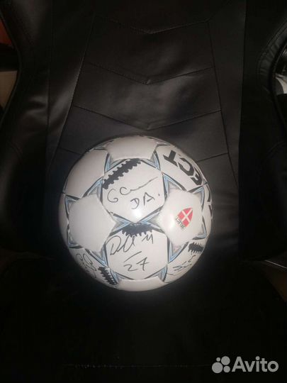 Футбольный мяч с автографами Зенита 2007г