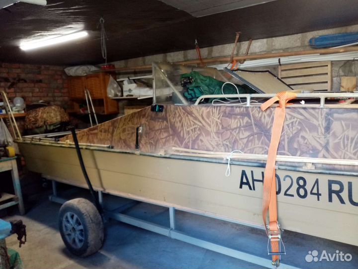 Моторная лодка