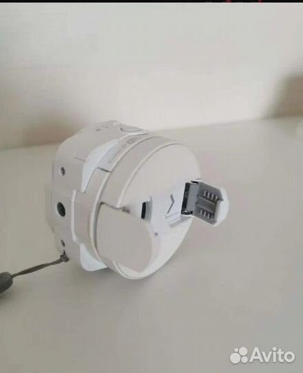 Sony Cyber-Shot DSC-QX10