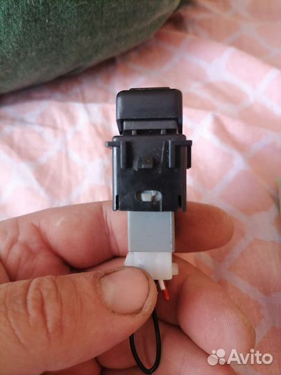 Кнопки включения подогрева сидений Nissan x-trail