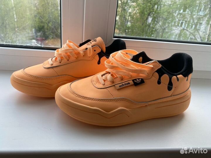 Кроссовки женские adidas 38 размер Her Court Paint