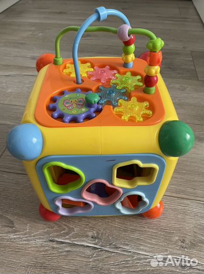 Развивающие игрушки куб бизиборд