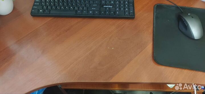 Компьютерный стол 100х100