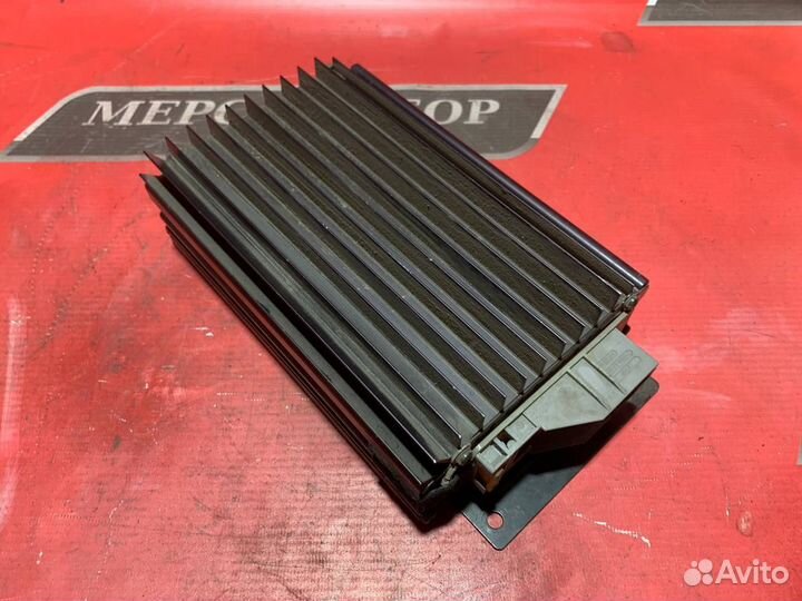 Мерседес 220 усилитель звука акустический bose