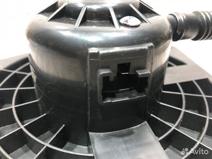 Мотор печки Mitsubishi