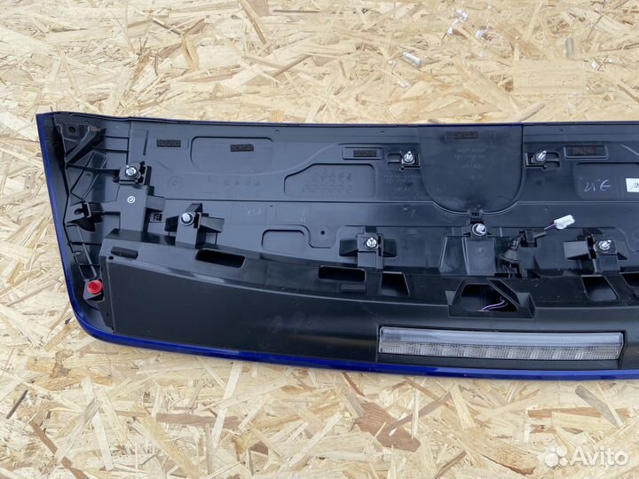 Спойлер крышки багажника Toyota Rav4 XA50 Синий