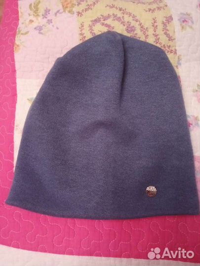 Женская шапка