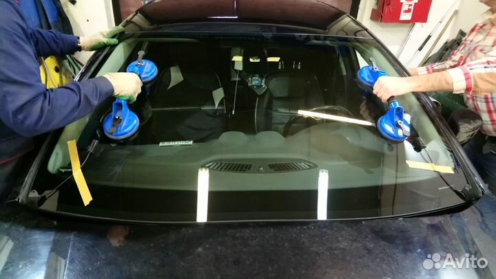 Лобовое стекло Форд Мондео