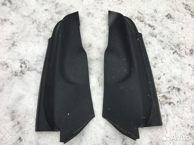 Обшивка задней стойки Volkswagen Tiguan