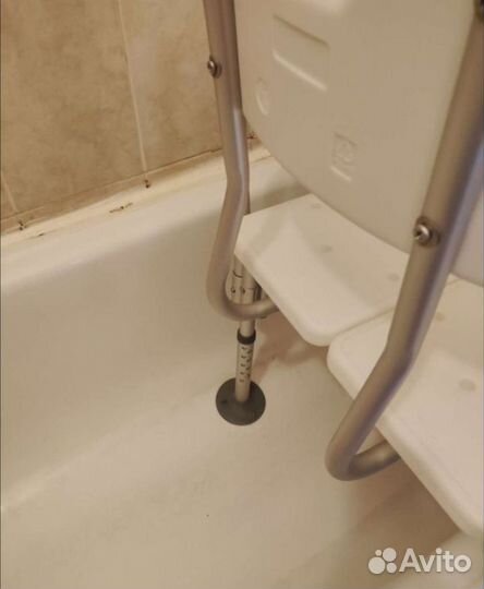 Стул в ванную