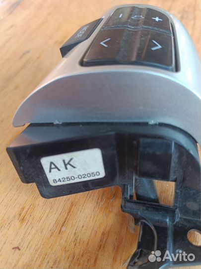 Toyota auris кнопки управления руля