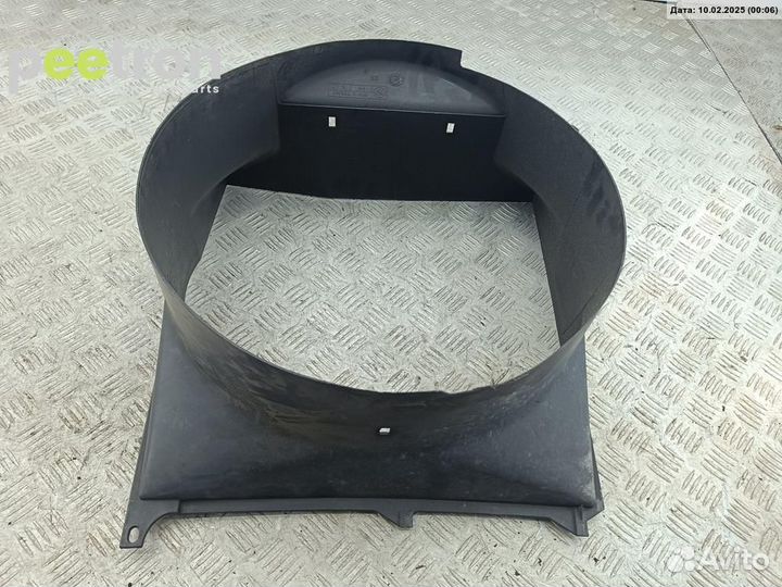 Б/У Б/У Диффузор (кожух) вентилятора радиатора под