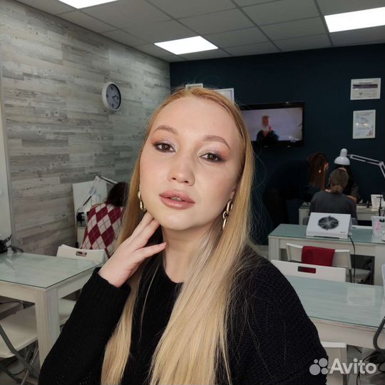 Мастер бровист, визажист