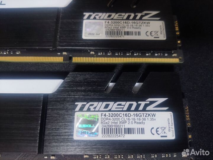 Оперативная память G.Skill Trident Z RGB F4-3200C1