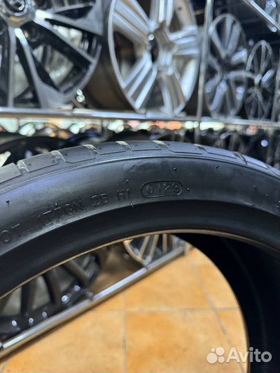 Hankook Ventus S1 Evo 3 K127 245/35 R19 и 275/30 R19