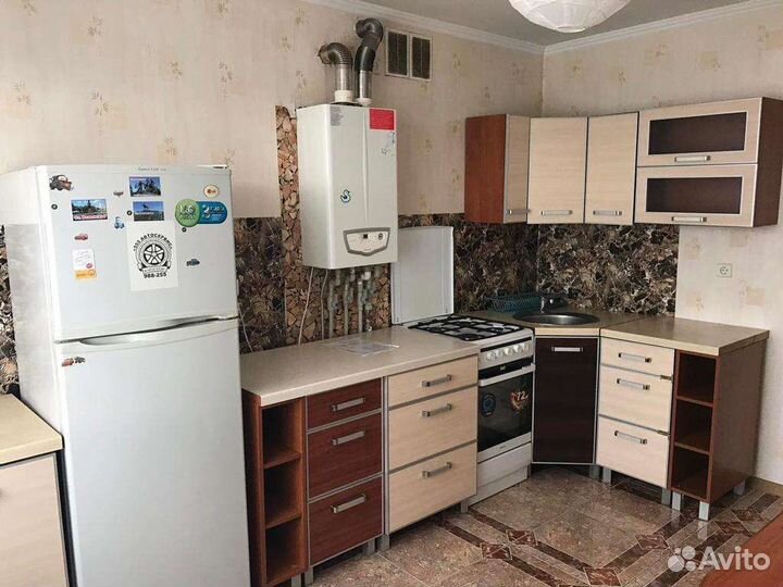 Кухонный гарнитур+холодильник+плита