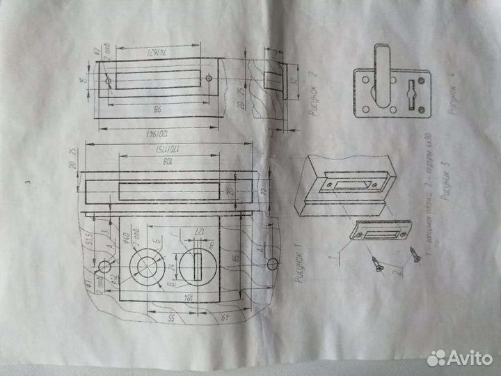 Дверной замок и ручки разные