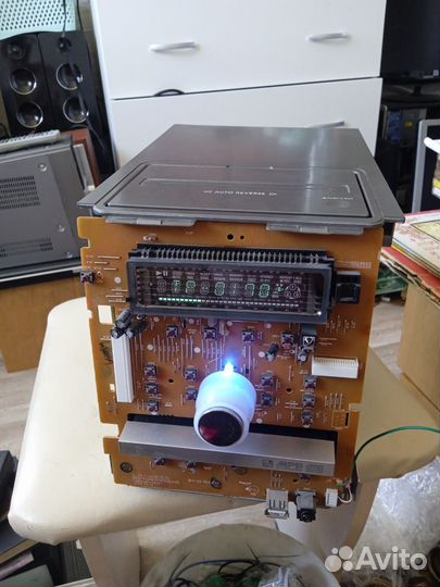 Музыкальный центр LG LX U550,Рабочий,на запчасти