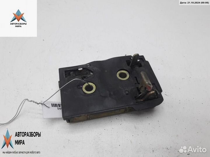 Замок двери задней левой Volkswagen Passat B4 1995