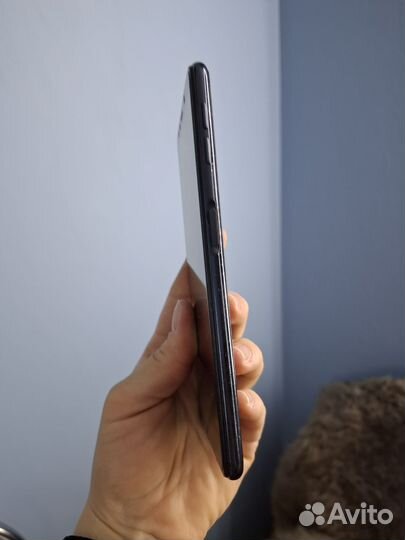 Samsung Galaxy A50, 4/64 ГБ