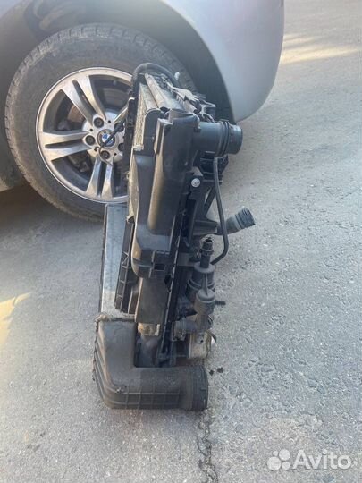 Радиатор BMW X3 e83