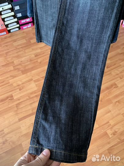 Джинсы женские размер 25.26 черные